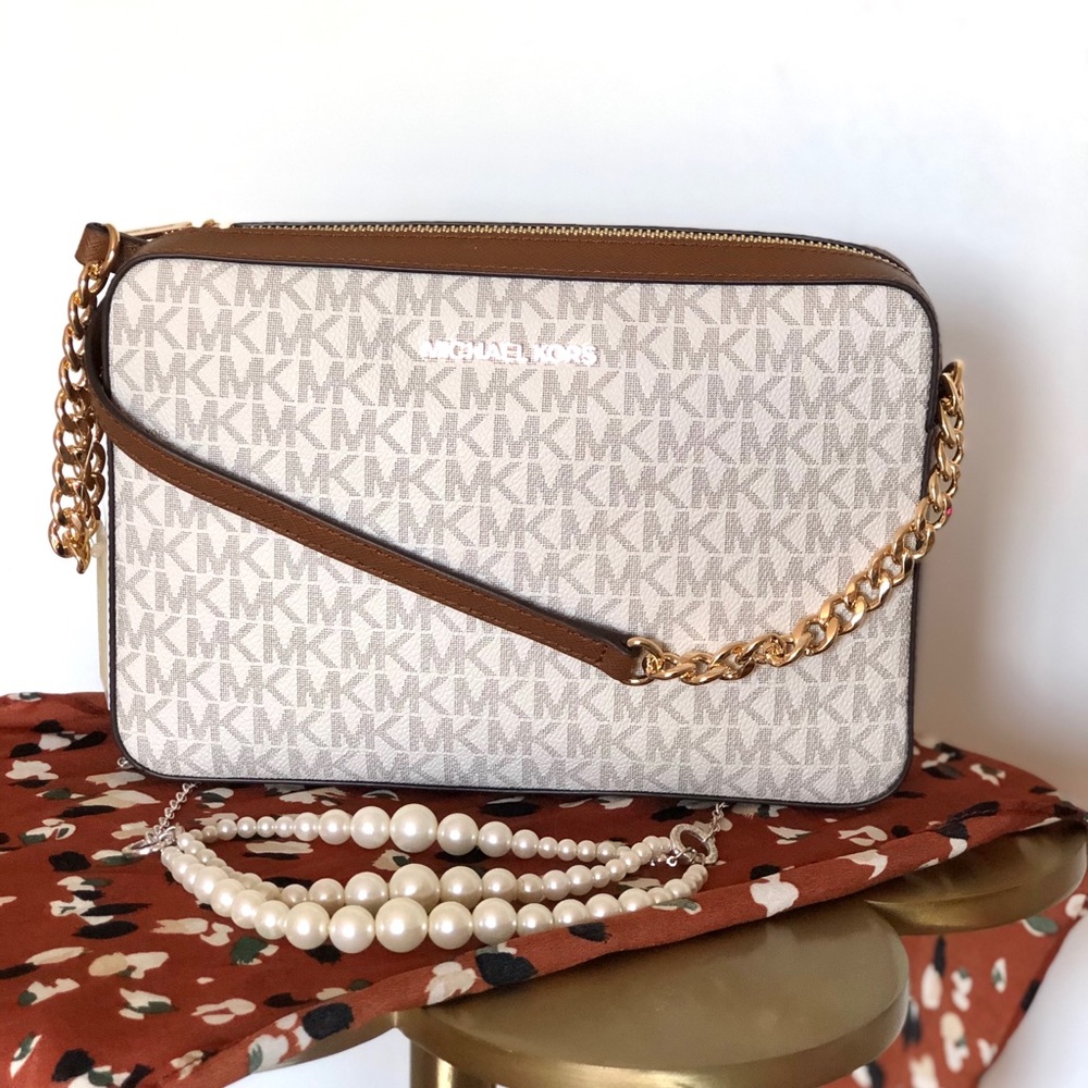 Michael Kors (Jet Set) Crossbody